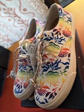 Brand New- Sperry Striper CVO. Size Mens 12. Extra Laces.